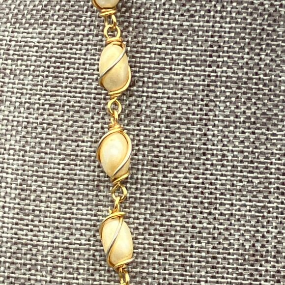 Napier Gold Pearl Necklace 24 In Swirl Cage Oval Retro Vintage Classic Elegant - Picture 3 of 6